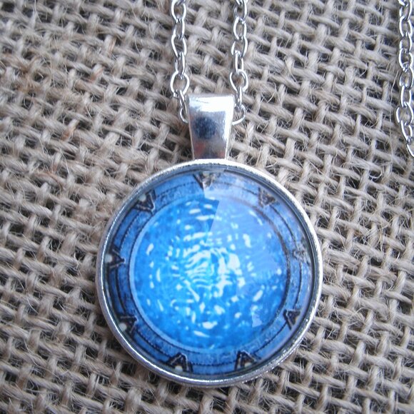 Stargate Glass Cabochon Pendant Necklace - Picture 1 of 12